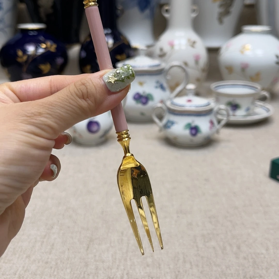 【闪购商品】密胺碟阿****屁