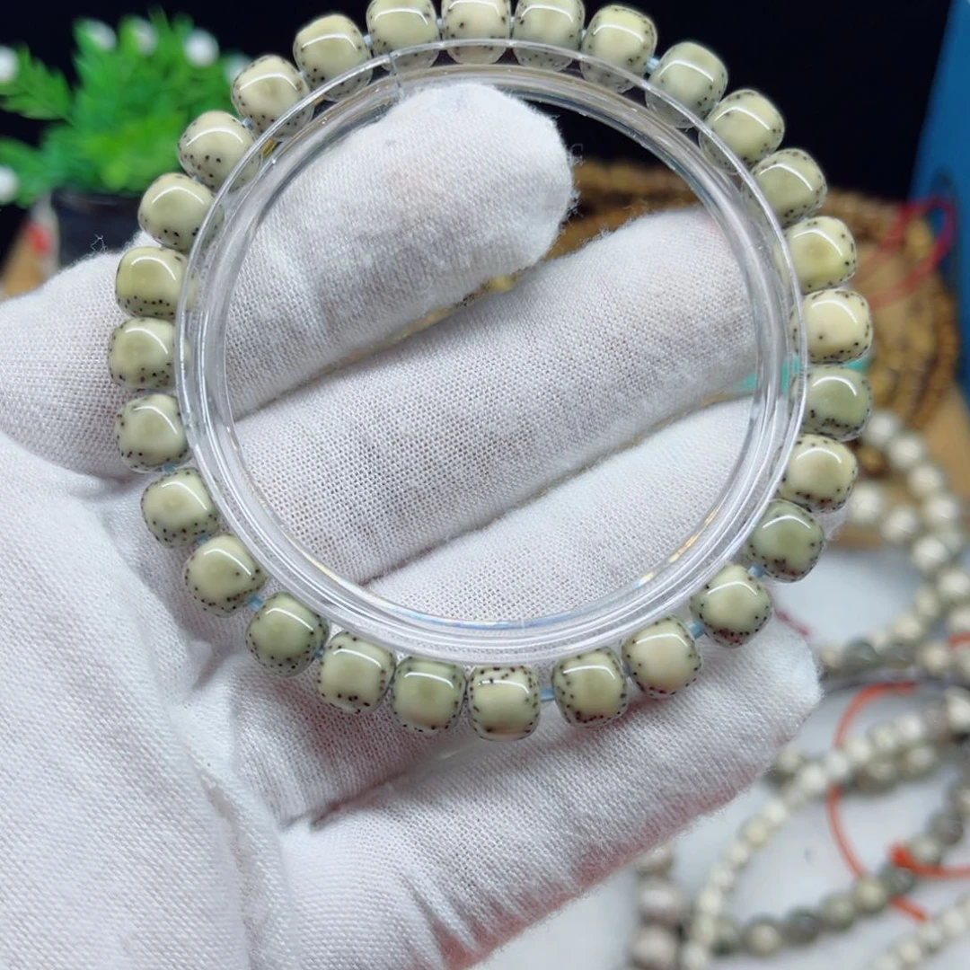 星月菩提手串87绿半壁