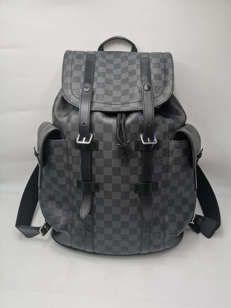 99新 LouisVuitton/路易威登 97新17749 黑棋盘格双肩包时尚男士