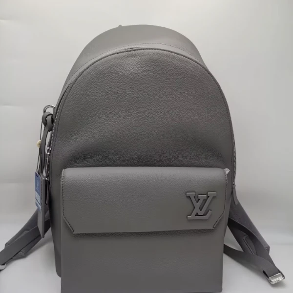 99新 LouisVuitton/路易威登 99新17441 LV  灰色全皮 双肩包
