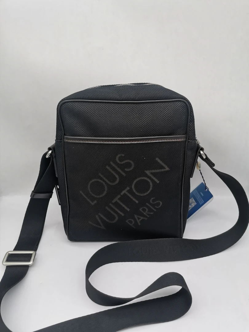 95新 LouisVuitton/路易威登 17031 97新 LV  陆军帆布单肩斜挎包