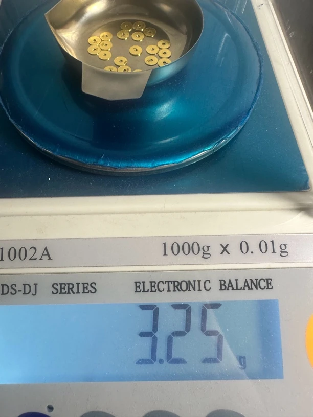 足金文玩配饰重量裸3.25克，里外通透足金999