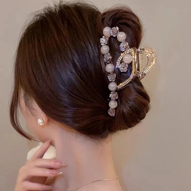 气质百搭盘头发山茶花珠珠爱心抓夹新款高端女鲨鱼夹发夹