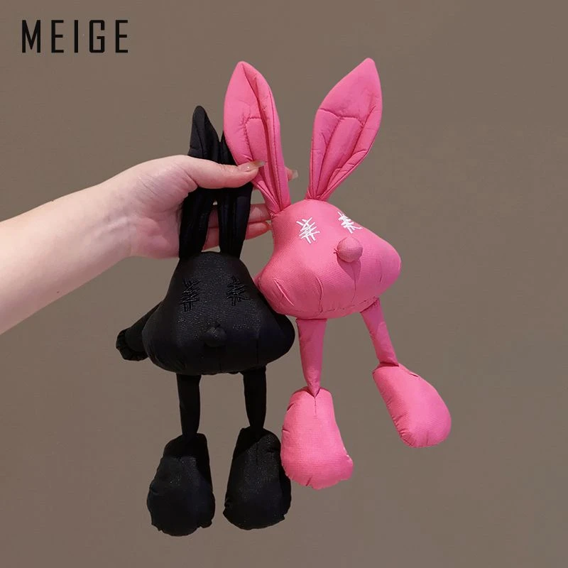 怪趣公仔可爱卡通兔子大号胸针衣服装饰个性创意布艺玩偶别针配饰