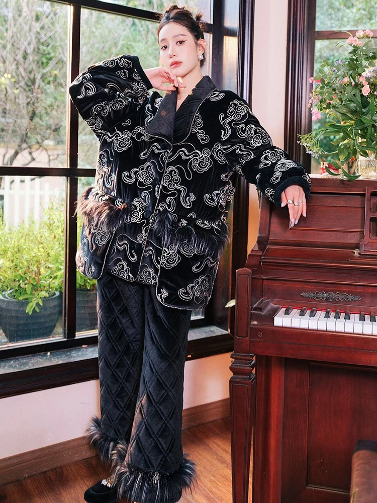 原创彩云之南奢华丝绒刺绣三层加厚夹棉睡衣两件套宽松加绒家居服