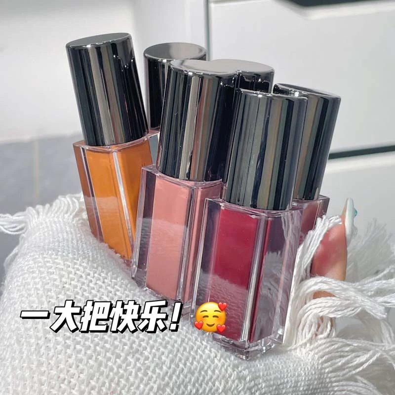 新品莹彩亮光镜面唇釉高冷纯欲镜面水光嘟嘟唇显白不沾杯平价口红