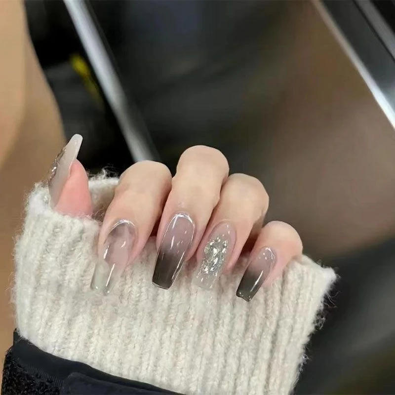 高级感暗黑系纯手工定制美甲穿戴甲气质纯欲风甜酷辣妹可拆卸甲片