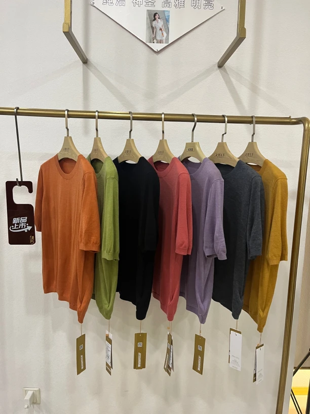 春夏百搭纯色圆领宽松高雅简约时尚休闲中袖毛织衫