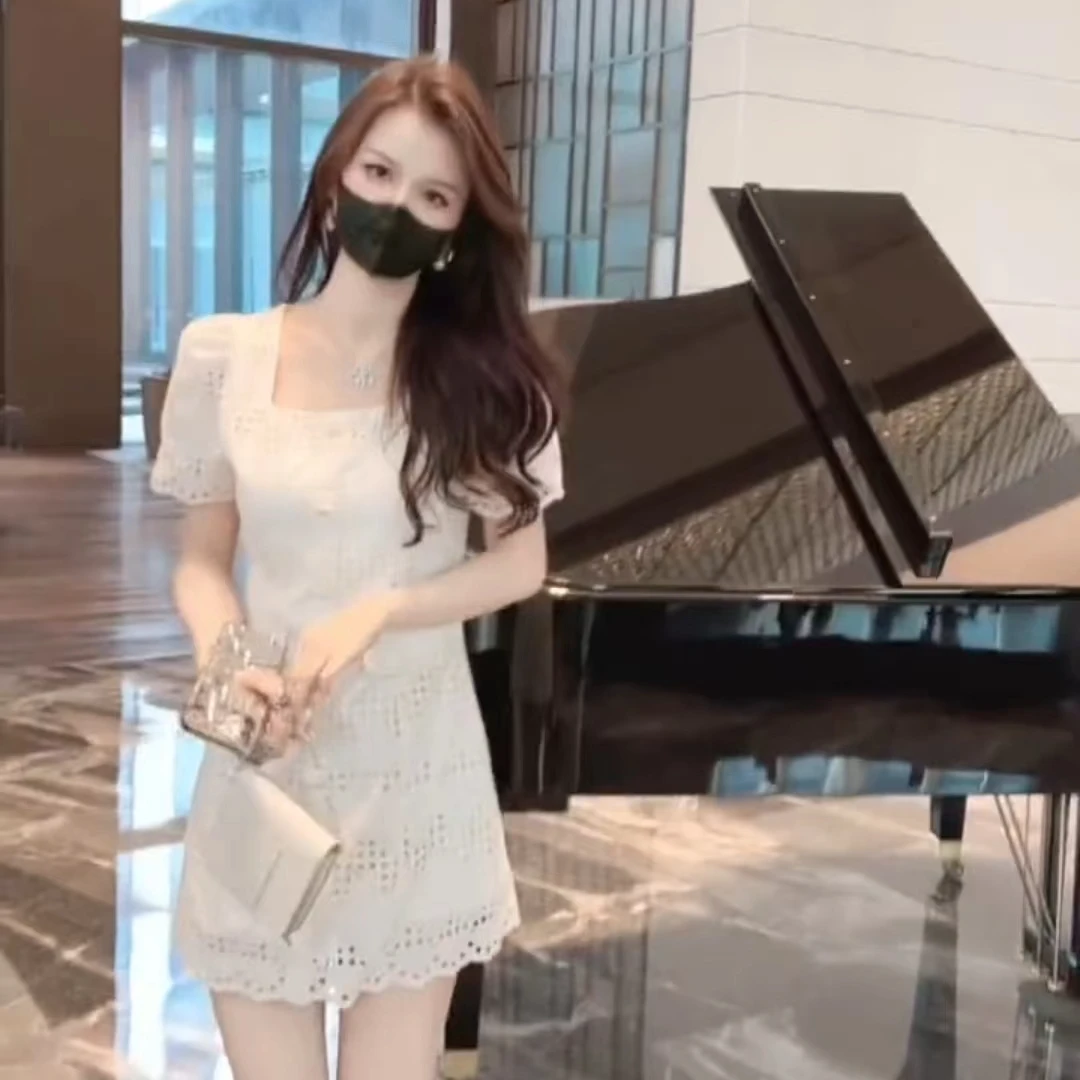 蕾丝小香风夏季连衣裙