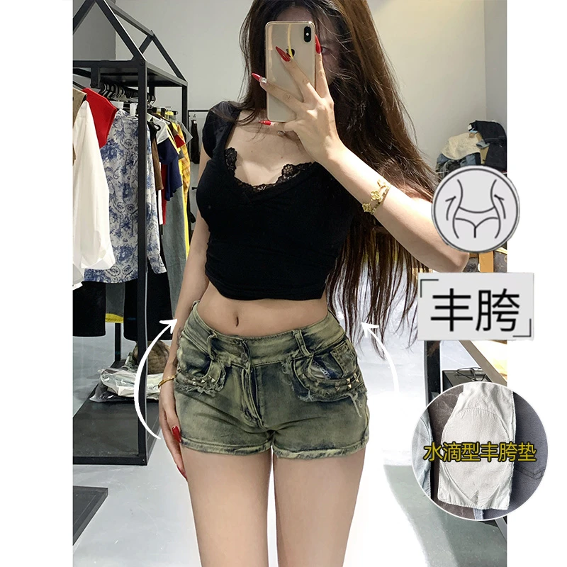 性感低腰铆钉丰胯牛仔超短裤女2025年冬季新款修身显瘦弹力热裤