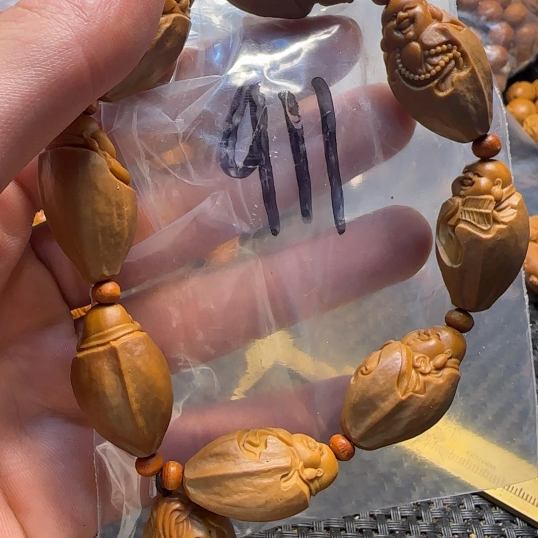 橄榄核核雕蛮****士福利手串