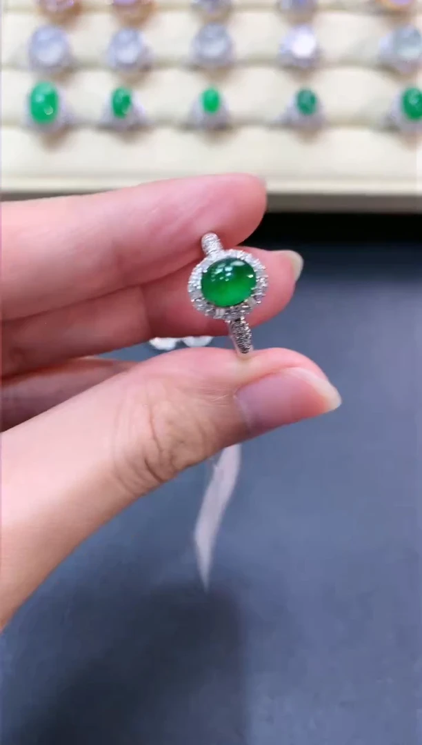 【闪购商品】翡翠戒指18K金镶嵌a204