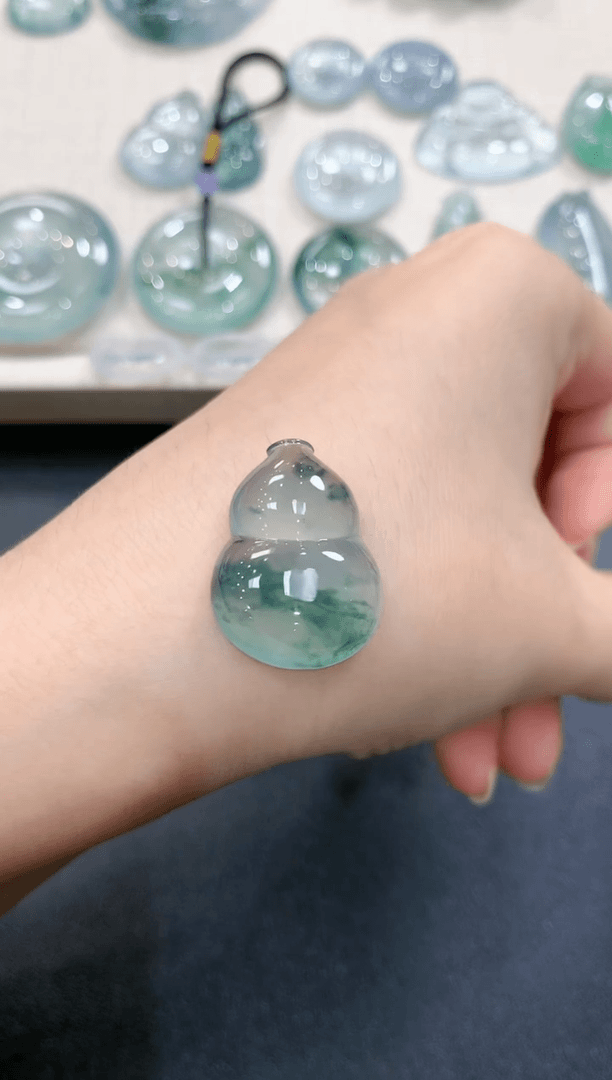 【闪购商品】翡翠吊坠(不含链)未镶嵌r34