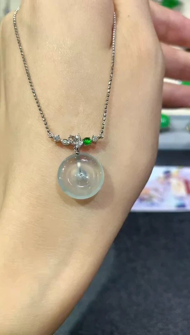 【闪购商品】翡翠项链18K金镶嵌q15不退换