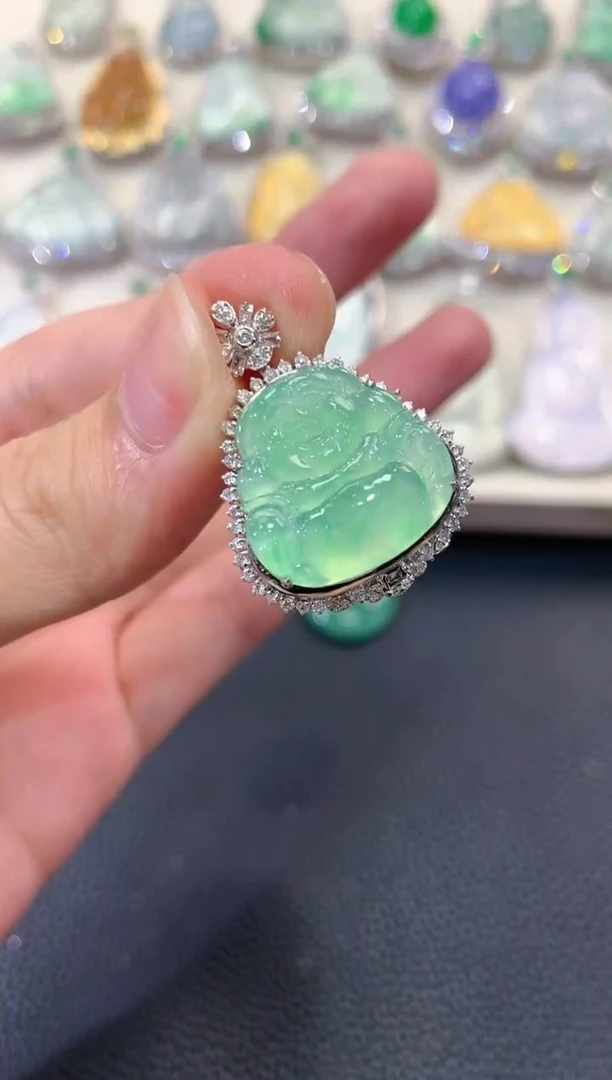 【闪购商品】翡翠吊坠(不含链)18K金镶嵌w51
