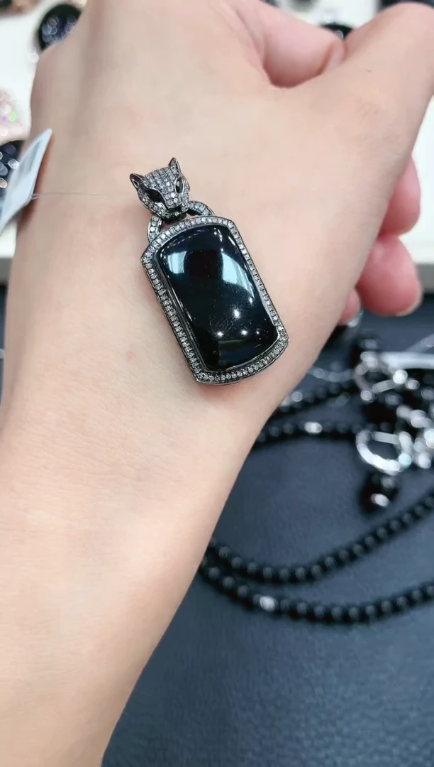 【闪购商品】翡翠吊坠(不含链)18K金镶嵌z55
