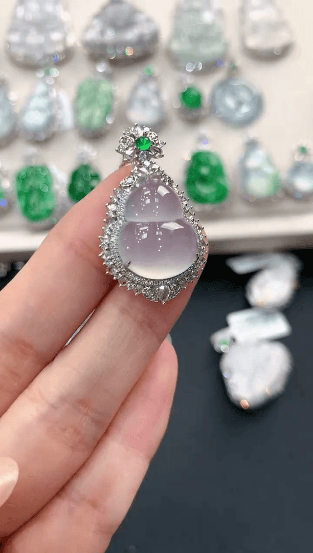【闪购商品】翡翠吊坠(不含链)18K金镶嵌a51