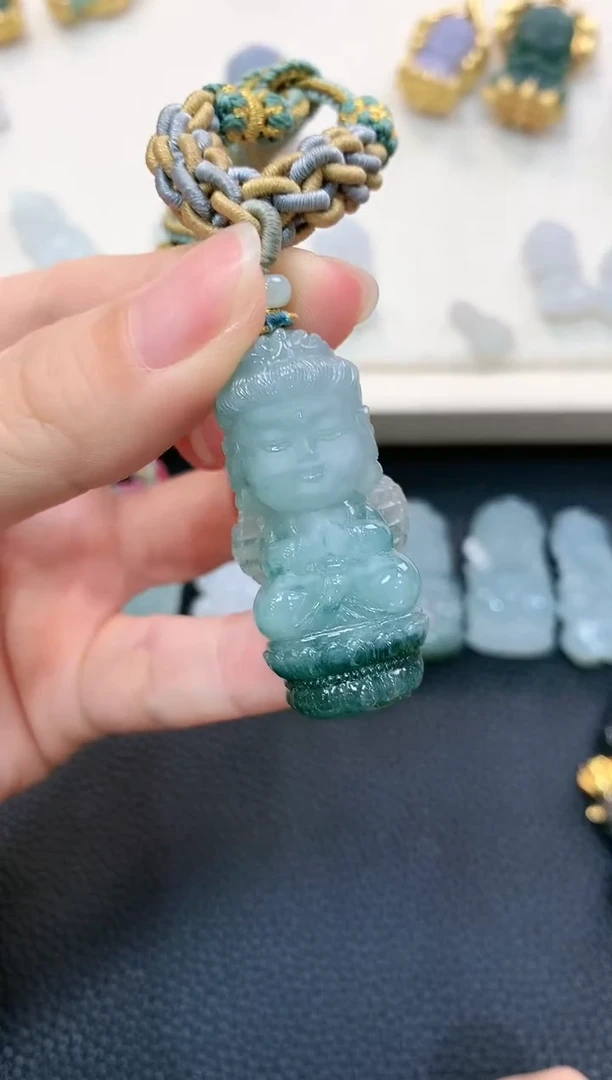 【闪购商品】翡翠吊坠(不含链)未镶嵌r172