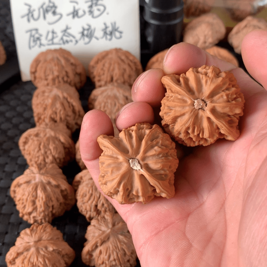 【闪购商品】文玩核桃吊坠凯*隐