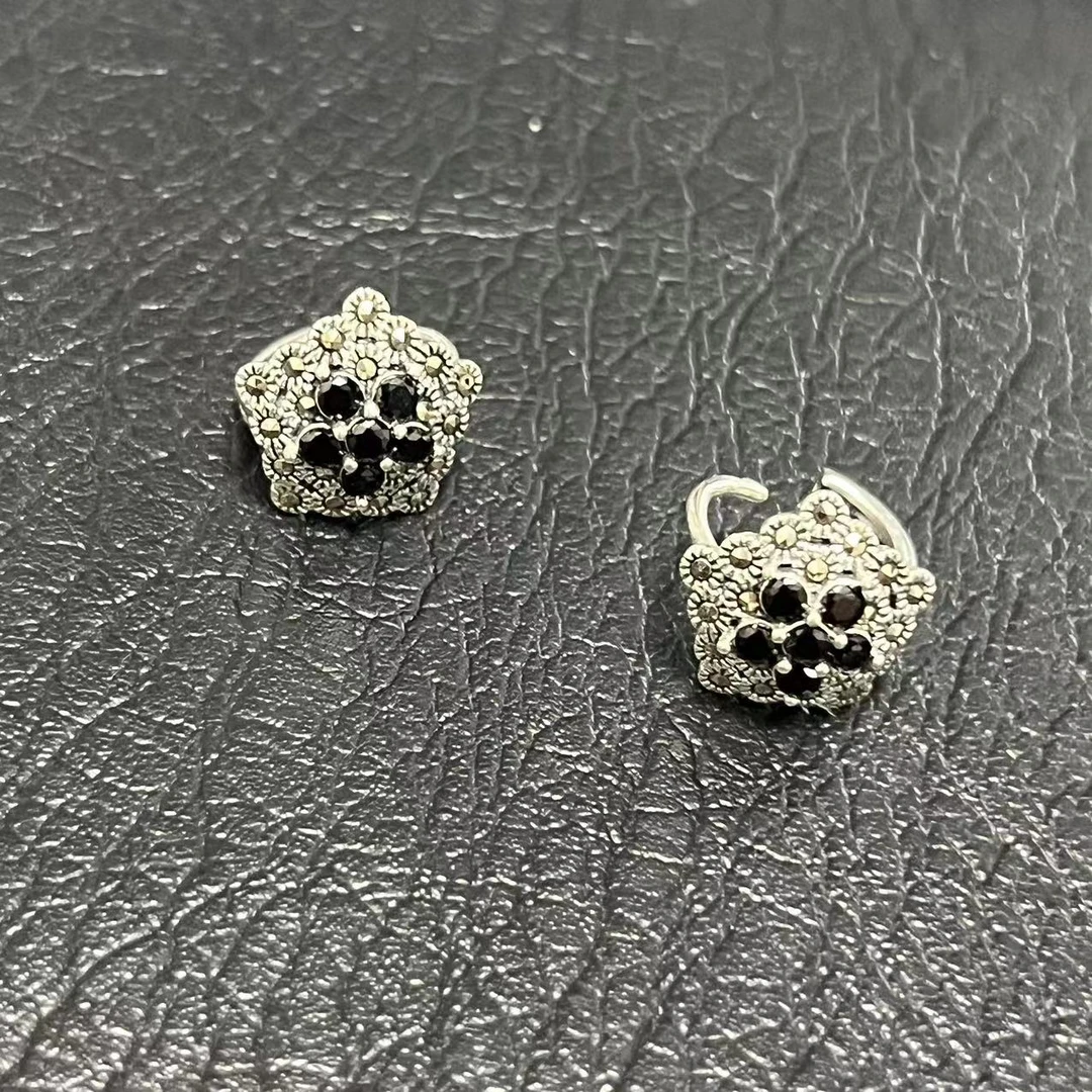 925银合成锆石耳饰 马克黑锆棱角耳扣 C3557 轻奢黑色复古