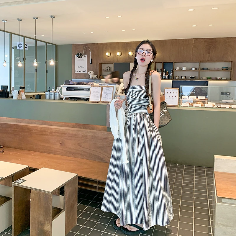 曾小咸 海岛落日 渡假风条纹抹胸连衣裙女夏新款大裙摆Z241LA1314