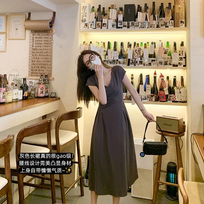 曾小咸 韩版U领大摆长裙女夏季收腰显瘦连衣裙Z241LY0771