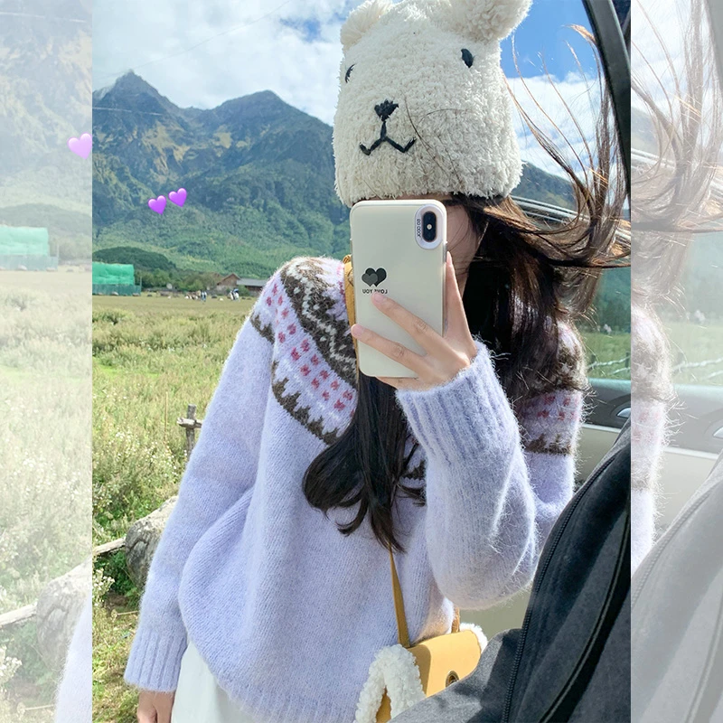 曾小咸 费尔岛复古慵懒风紫色宽松圆领毛衣Z244MP3416