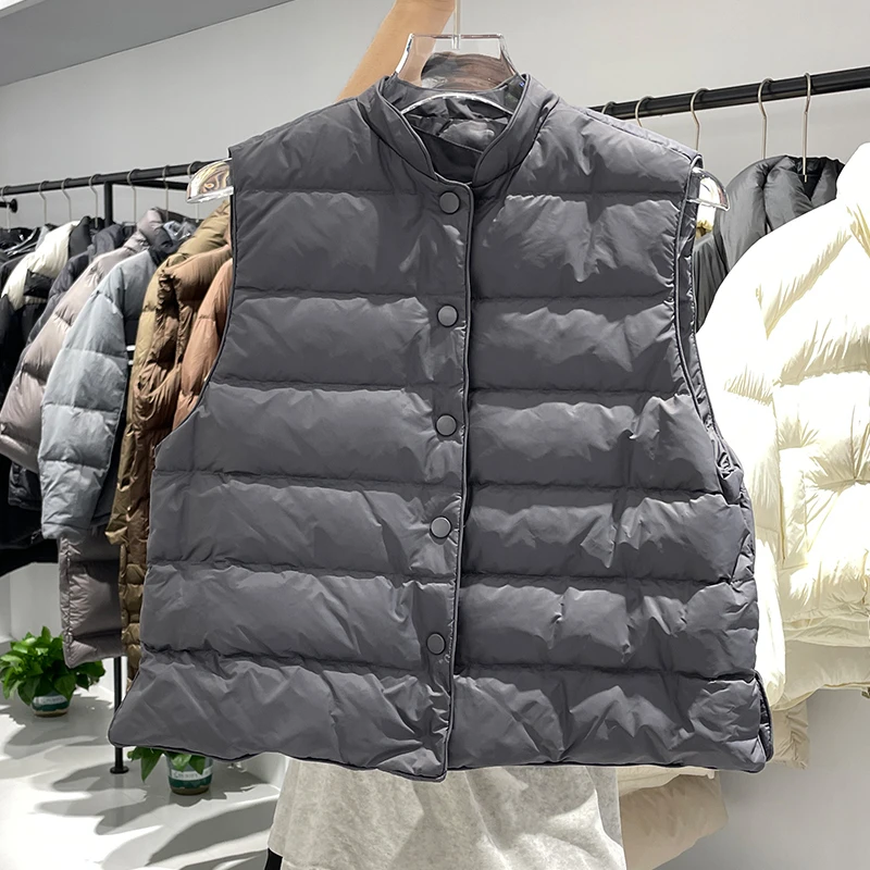 90白鸭绒羽绒马甲女外穿短款韩系轻奢立领坎肩秋冬单排扣马夹背心