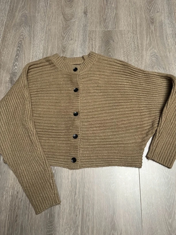 米兰服饰小披肩外套