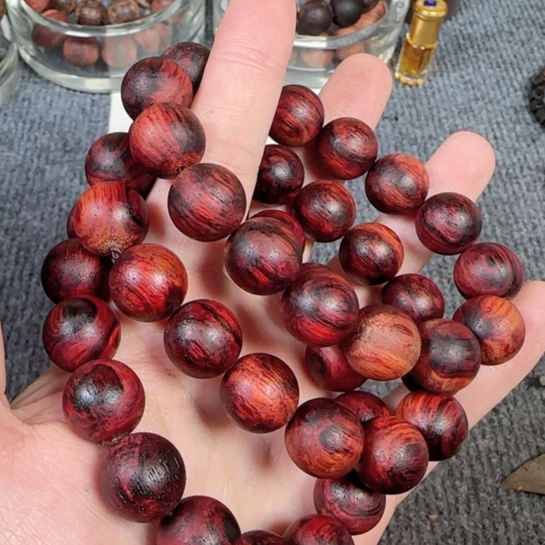 【闪购商品】香木1.5红油圆珠选其中一条发货