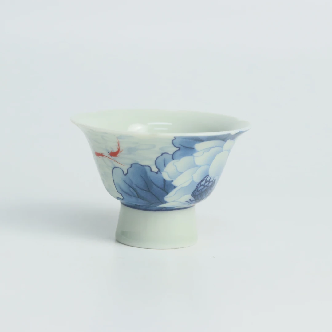 新11033青花鱼戏系列高足花口杯