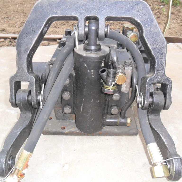 单杠六档拖拉机立式油顶液压提升器总成