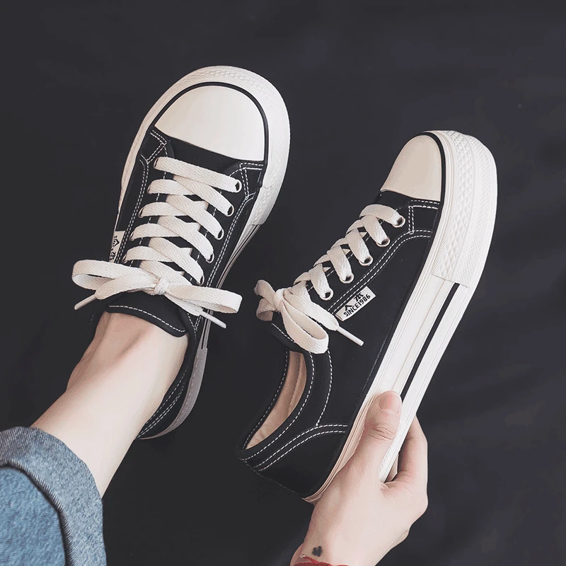 人本圆头帆布鞋女新款秋季韩版低帮大头鞋子女款女鞋百搭厚底板鞋