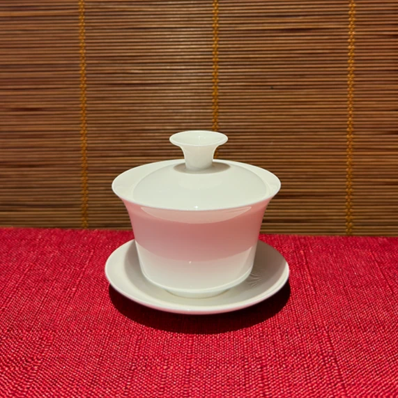 潮州超薄胎骨瓷盖碗陶瓷防烫手方底高档盖碗茶具茶杯骨瓷80毫升