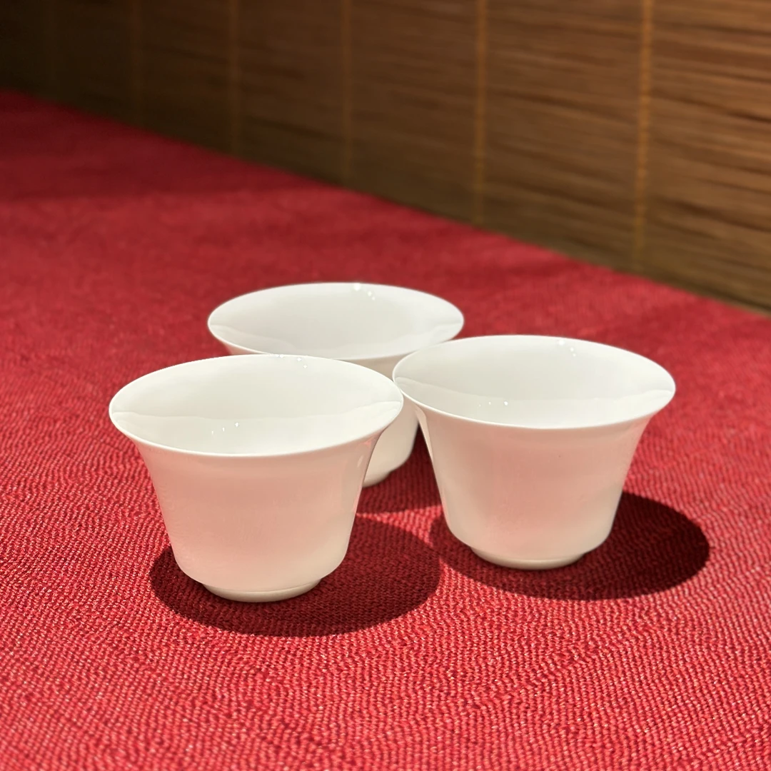 马蹄杯 32毫升/潮州超薄胎纯白骨瓷功夫茶小茶杯家用喝茶品茗杯