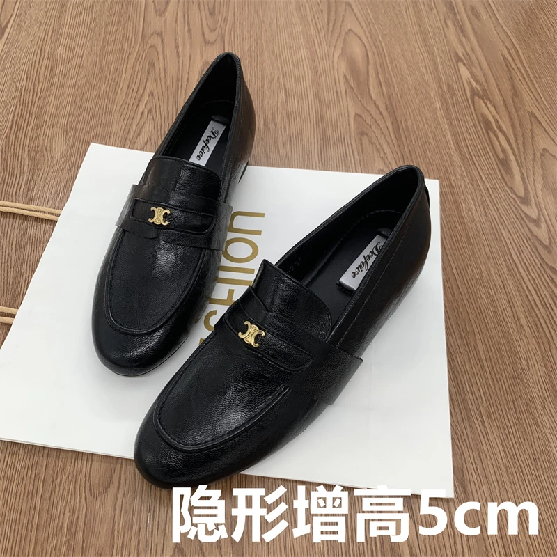 女鞋123~时尚舒适软底黑色隐形小个子内增高5cm秋季新款乐福鞋女