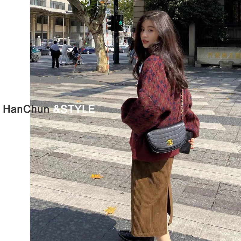 高级感超好看半裙秋冬女小个子条绒直筒后开叉a字灯芯绒半身裙子