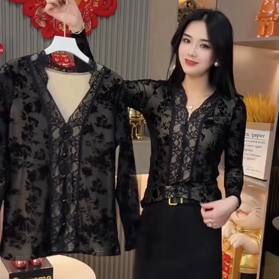 冬季加绒软蕾丝小衫时尚修身显瘦打底衫保暖百搭