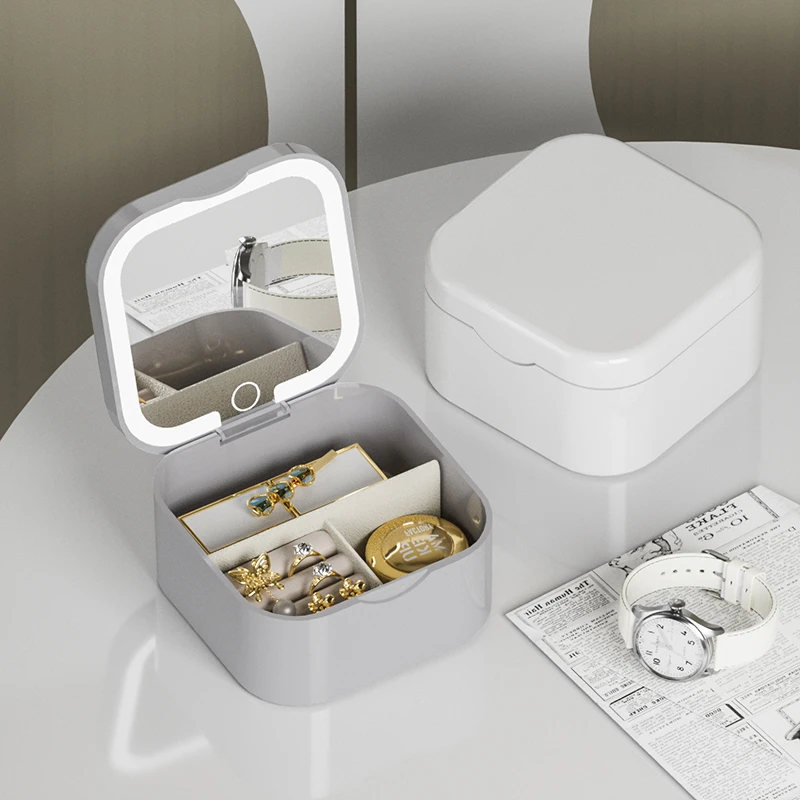 2024新款LED镜化妆镜随身充电可立桌面带灯学生家用补光化妆镜子