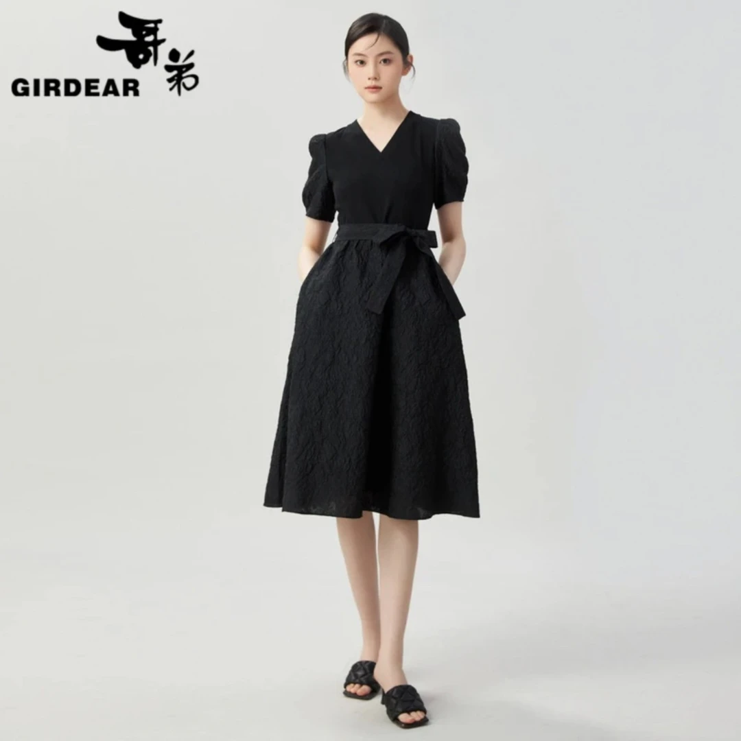 【哥弟/GIRDEAR】气质长裙法式收腰优雅时尚连衣裙