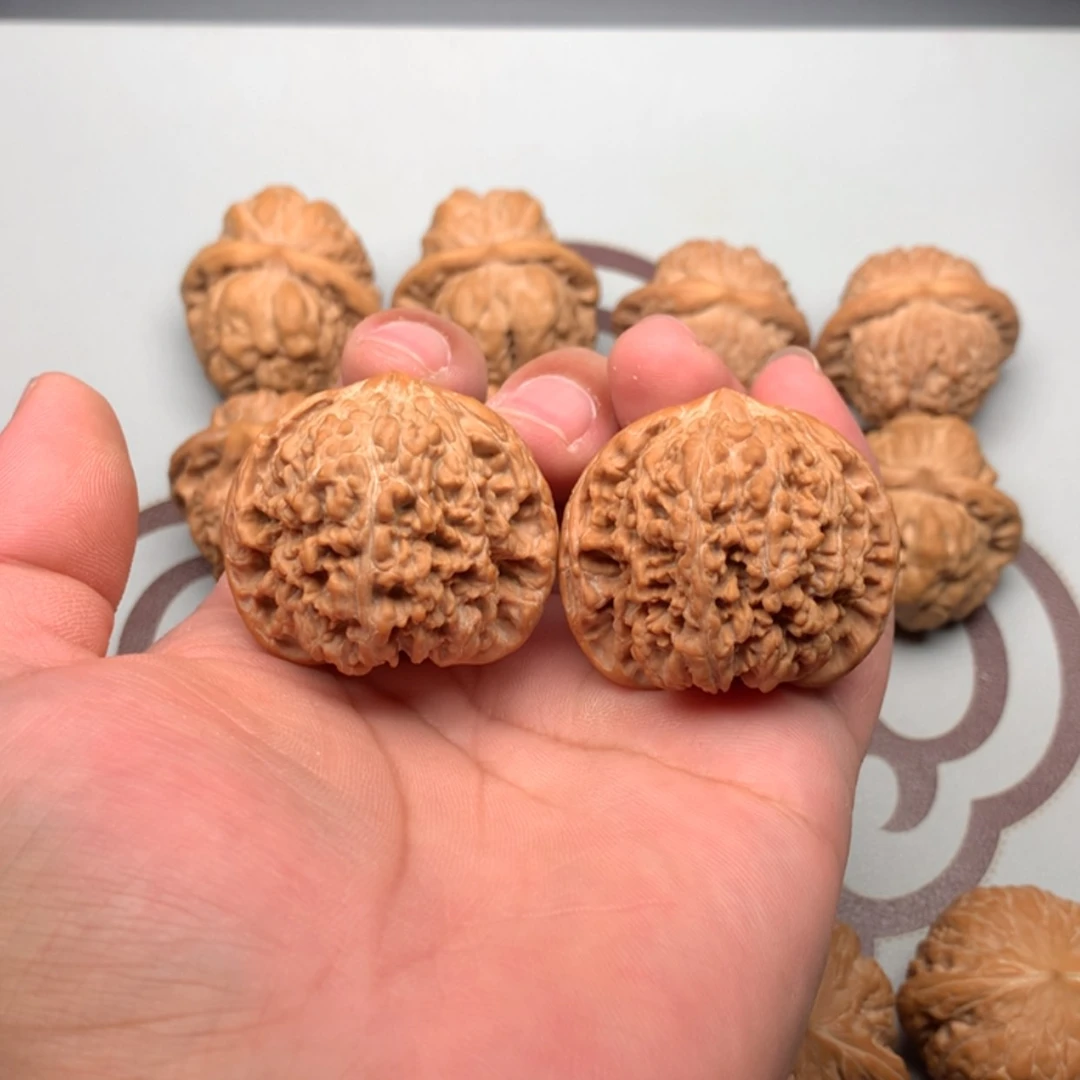 【闪购商品】文玩核桃把件Y**o百花山588