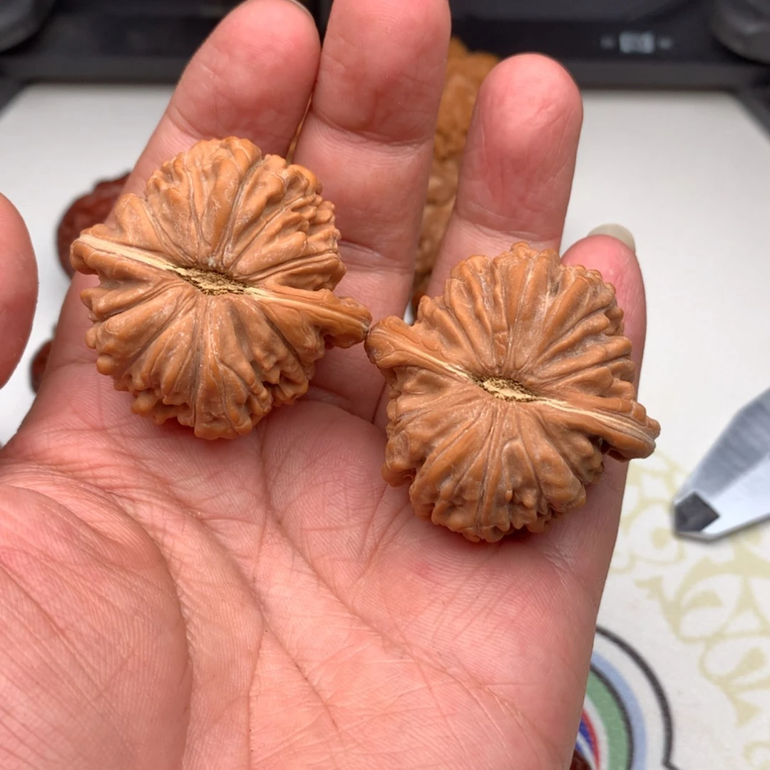 【闪购商品】文玩核桃把件荣*楼43
