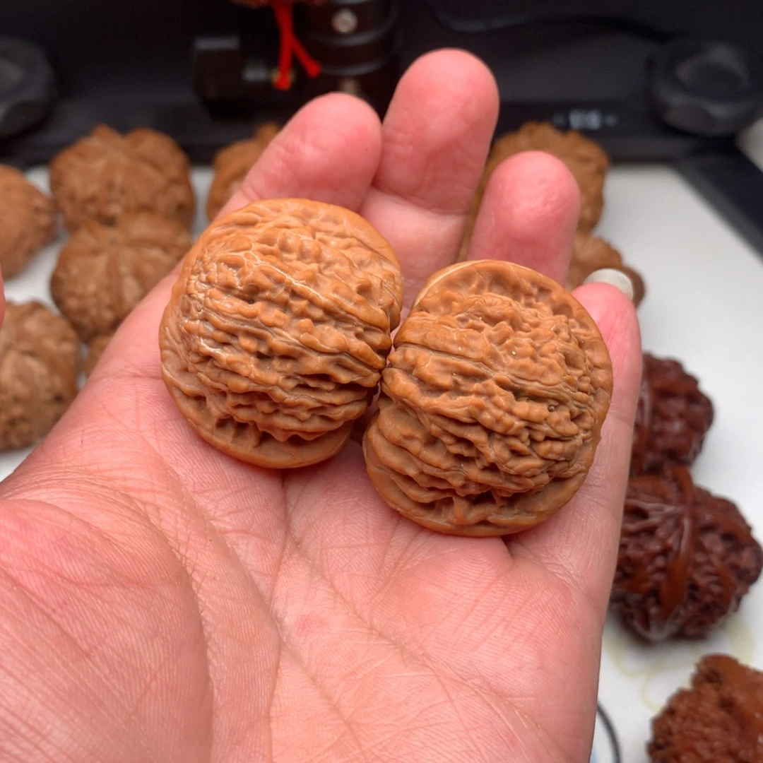 【闪购商品】文玩核桃把件湃****部楼41