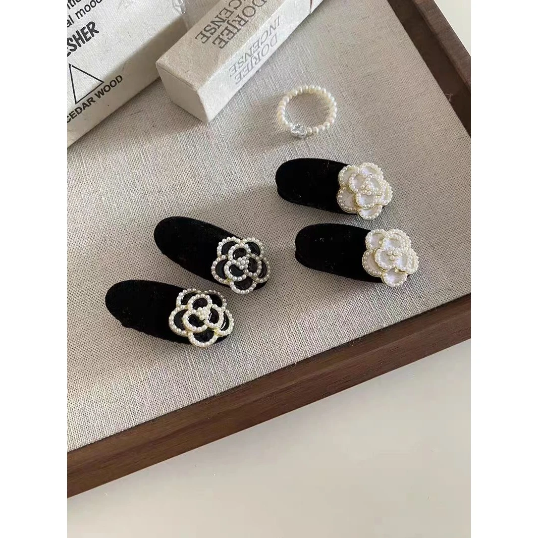 仿珠山茶花发夹女黑色气质侧边夹刘海夹前额无痕碎发夹鸭嘴夹头饰