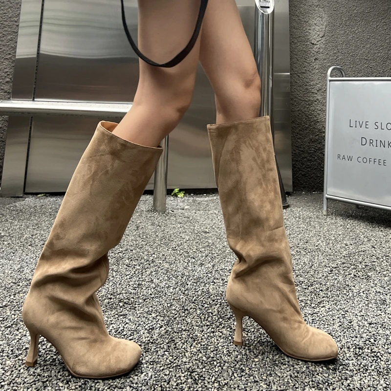 宋熙熙2025秋新款高跟方头高筒靴细跟直筒靴一脚蹬长靴显瘦骑士靴