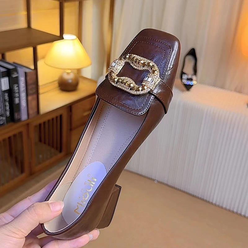 2025春夏新款女鞋方头粗跟钻扣真皮牛皮软底舒适小皮鞋乐福单鞋