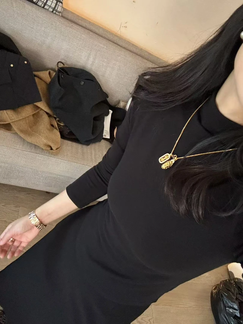 阿黎精选-------加绒圆弧下摆短款T恤