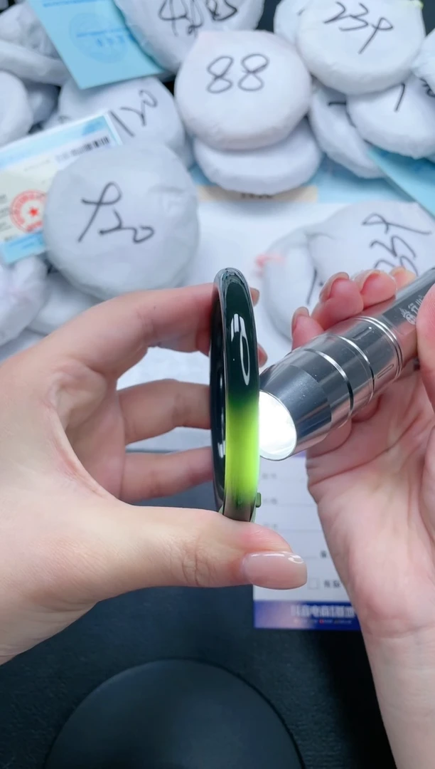 【闪购商品】和田玉手镯未镶嵌2V122-60