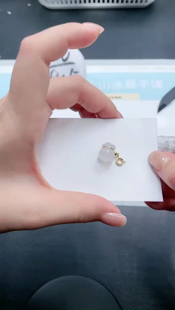 【闪购商品】石英质玉颈饰未镶嵌福袋挂坠