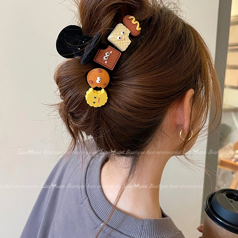 小吃货~饼干抓夹女2024新款高级感发夹后脑勺春夏鲨鱼夹子头饰ins